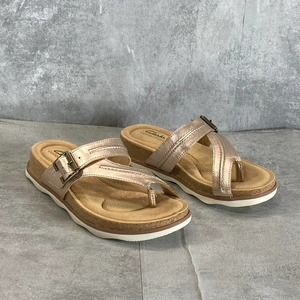 CLARKS COLLECTION Women's Rose Gold Leather Brynn Madi Slip-On Sandals SZ 8